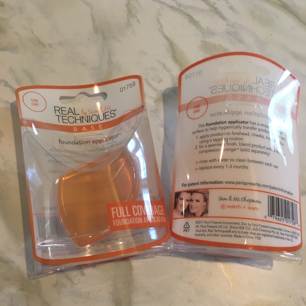 (2) Real Techniques Sam&Nic Foundation Applicator